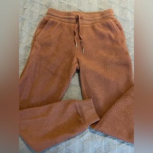 Old Navy Sherpa / fleece joggers